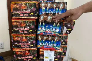 Phát hiện hơn 40kg pháo hoa nổ mua bán trái phép