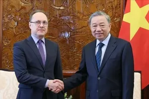 Chủ tịch nước Tô Lâm tiếp Đại sứ Liên bang Nga Gennady Bezdetko. Ảnh: TTXVN