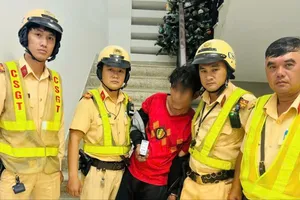 CSGT phát hiện ông H. lái xe mà trong cơ thể có chất ma túy. 