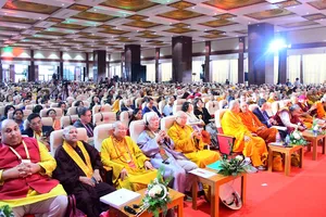 Quang cảnh phiên toàn thể của Hội thảo quốc tế sáng 7-5 tại Đại lễ Vesak Liên Hợp Quốc 2025