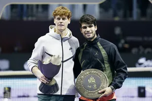 Sinner (trái) và Alcaraz được kỳ vọng sẽ là một kỷ nguyên vàng tiếp theo của quần vợt