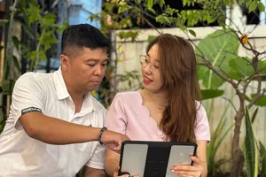 Thẳng thắn chia sẻ, dung hòa mọi vấn đề trong cuộc sống giúp gìn giữ niềm tin yêu và hạnh phúc gia đình. Ảnh: DŨNG PHƯƠNG