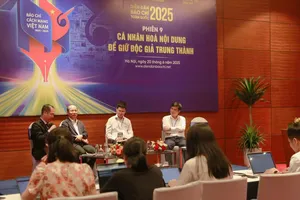 Các diễn giả thảo luận sôi nổi vấn đề cá nhân hóa nội dung bạn đọc trong báo chí. Ảnh HÀ NGUYỄN