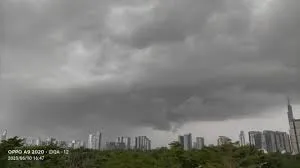 Bão số 2 gây gió giật cấp 15 trên khu vực Bắc Biển Đông