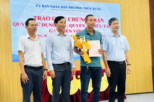 Phường đầu tiên ở TP Huế cấp mới giấy chứng nhận quyền sử đất 