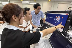 Lập trình viên của Công ty Pila tìm hiểu về nền tảng Blockchain quốc gia