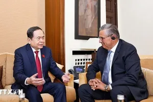 Chủ tịch Quốc hội Trần Thanh Mẫn hội kiến Thủ tướng Marocco Aziz Akhannouch 