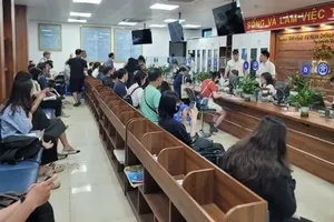 Chuyển mạnh mẽ sang tư duy phục vụ