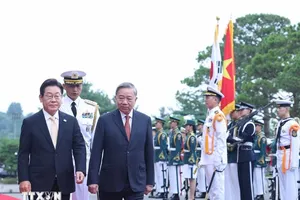 Tổng thống Lee Jae Myung chủ trì Lễ đón Tổng Bí thư Tô Lâm thăm cấp Nhà nước Đại Hàn Dân Quốc. Ảnh: TTXVN