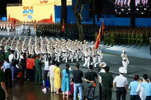 Tổ quốc trên hết