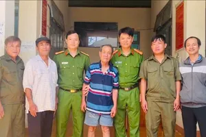 Công an Thuận Lợi nhanh chóng tìm được thân nhân cho cụ ông đi lạc