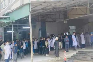 Vụ tấn công bằng dao ở Bệnh viện Sản Nhi Nghệ An gây xôn xao dư luận
