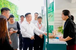 Phó Bí thư Thành ủy TPHCM Đặng Minh Thông: Đưa sản phẩm thân thiện môi trường ra đặc khu Côn Đảo