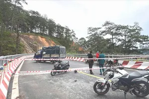 Điểm sạt lở trên Quốc lộ 20 đoạn qua phường Xuân Trường - Đà Lạt