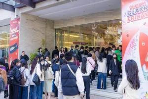 2,3 triệu lượt khách “phá đảo” Vincom Black Friday 2025, tạo cú bùng nổ cho mùa lễ hội cuối năm