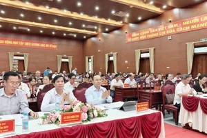 Các đại biểu tham dự hội nghị