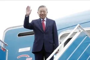 Tổng Bí thư Tô Lâm rời Hà Nội, lên đường tham dự cuộc họp khai mạc Hội đồng Hòa bình về Gaza. Ảnh: TTXVN