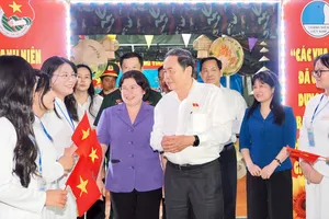 Chủ tịch Quốc hội Trần Thanh Mẫn dự hội trại tòng quân 2026 tại xã Đông Thạnh