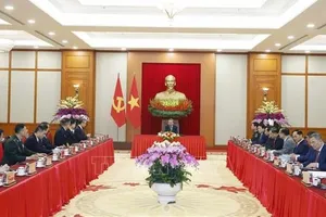 Tổng Bí thư Tô Lâm tiếp Bộ trưởng Bộ Ngoại giao Trung Quốc Vương Nghị, Bộ trưởng Bộ Quốc phòng Trung Quốc Đổng Quân, Bộ trưởng Bộ Công an Trung Quốc Vương Tiểu Hồng chiều 16-3. Ảnh: TTXVN.