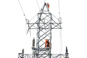 Công nhân Điện lực thi công khắc phục sự cố tuyến cáp ngầm 110kV Hà Tiên-Phú Quốc