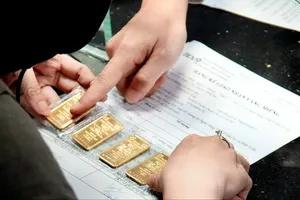 Sáng 9-4: Giá vàng giảm 3,5 triệu đồng/lượng