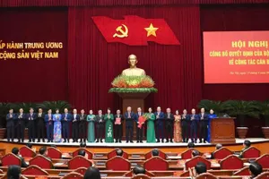 Hội nghị công bố Quyết định của Bộ Chính trị về công tác cán bộ