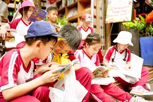 Từ đọc nhanh đến đọc sâu: Bài toán của thời đại số