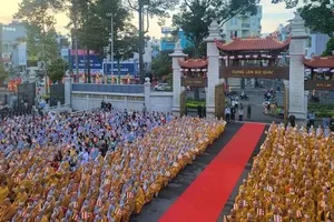 Đại lễ Phật đản Phật lịch 2570 tại 3 lễ đài chính của Phật giáo TPHCM