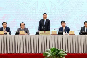 Bộ trưởng, Chủ nhiệm Văn phòng Chính phủ Đặng Xuân Phong chủ trì họp báo Chính phủ thường kỳ tháng 4