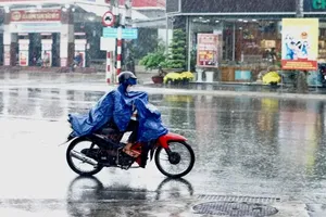 Nam bộ cuối tháng 5 nắng nóng giảm dần, mưa gia tăng