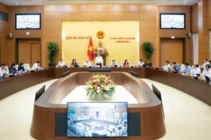 Quang cảnh phiên họp thứ 2 của UBTVQH. Ảnh: Cổng thông tin điện tử Quốc hội 