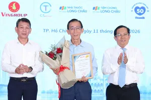 PGS-TS Trần Hoàng Ngân đoạt giải nhất cuộc thi “Lắng nghe người dân hiến kế” lần 7