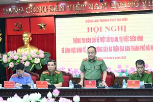 Trung tướng Nguyễn Thanh Tùng, Giám đốc Công an TP Hà Nội, phát biểu tại hội nghị