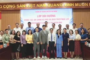 Các học viên tham gia bồi dưỡng chuyên đề “Công tác an sinh xã hội và bảo trợ phúc lợi trong bối cảnh đô thị hiện đại”