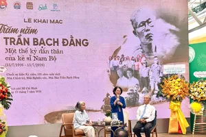  Chương trình giao lưu "Trăm năm Trần Bạch Đằng - Một thế kỷ dấn thân của kẻ sĩ Nam Bộ" tại Đường sách TPHCM 