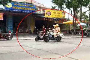 Gia Lai kiểm điểm 2 CSGT trong vụ rượt đuổi người đi xe đạp điện