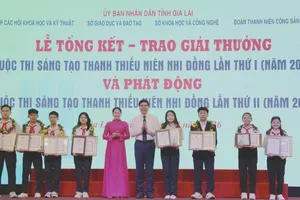 Gia Lai: Nhiều sáng kiến của học sinh ứng dụng AI vào y tế, phòng chống thiên tai