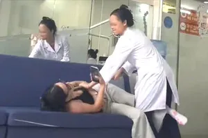 Vụ xô xát tại nha khoa Tuyết Chinh: Đòi bồi thường hơn 1,1 tỷ đồng, tòa chấp nhận hơn 54 triệu đồng
