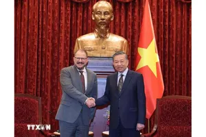 Tổng Bí thư, Chủ tịch nước Tô Lâm tiếp ông Cristiano Amon, Chủ tịch kiêm Tổng Giám đốc điều hành Tập đoàn Qualcomm (Hoa Kỳ). Ảnh: Thống Nhất/TTXVN