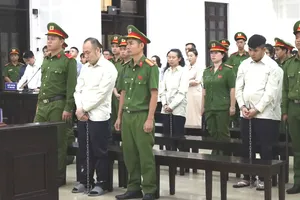 Hội đồng xét xử tuyên án đối với 5 bị cáo trong vụ án GFDI. Ảnh: NGUYÊN KHÔI