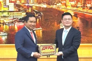 TPHCM học hỏi kinh nghiệm phát triển khu thương mại tự do tại Thượng Hải