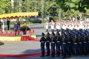 Tổng Bí thư, Chủ tịch nước Tô Lâm và Tổng thống nước Cộng hòa Panama José Raúl Mulino tại lễ đón chính thức. Ảnh: QUANG PHÚC