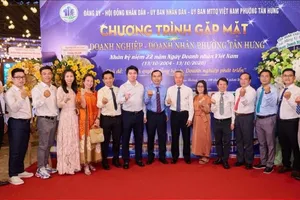Phường Tân Hưng gặp mặt, vinh danh doanh nghiệp