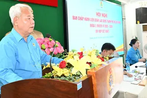 Đại biểu bỏ phiếu bầu chức danh Chủ tịch LĐLĐ TPHCM khóa I, nhiệm kỳ 2025-2030. Ảnh: VIỆT DŨNG