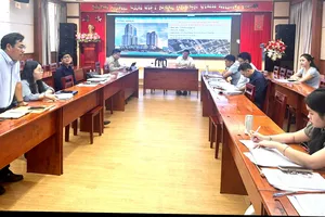 Buổi làm việc của Tổ công tác 1645 ngày 16-10. Ảnh: THANH HIỀN