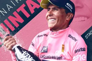 Nairo Quintana lần đầu tiên khoác lên mình chiếc Áo hồng danh giá ở Giro d’Italia 2017.