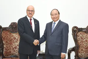 Thủ tướng Nguyễn Xuân Phúc tiếp Tổng giám đốc OFID, ông Suleiman Jasir Al-Herbish. Ảnh: VGP