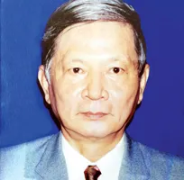 Nhà lý luận phê bình văn học Từ Sơn