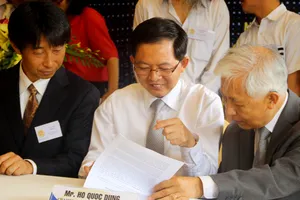 Lễ ký kết biên bản ghi nhớ hợp tác cuộc gặp gỡ giữ nhóm giáo sư cấp cao Nhật Bản cùng lãnh đạo UBND tỉnh Bình Định và Trung tâm IFIRSE