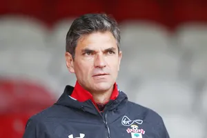 HLV Pellegrino đang gặp khó trước bối cảnh chuyển nhượng của Southampton.